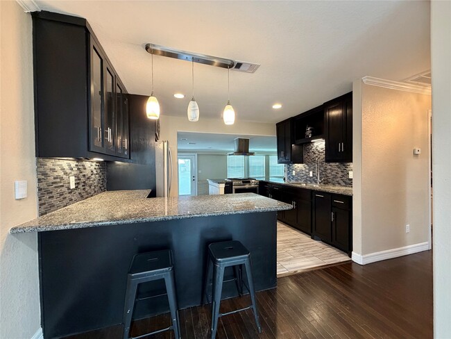 Photo - 1932 N Avenue H