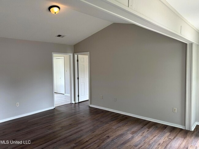 Photo - 3434 Laurelwood Dr