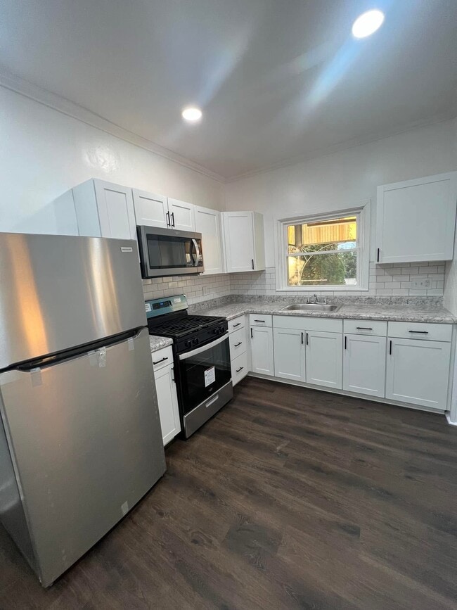 Photo - 1544 N 10th St