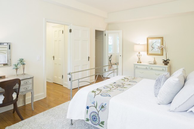 Historic Wing Bedroom