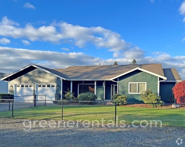 Building Photo - Spacious & Bright 3BD/3BA Home for Rent in...