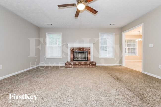 Photo - 54 Windcrest Dr