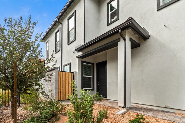 Photo - 4349 E Berkeley Rd