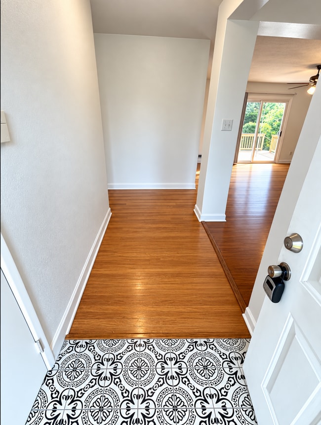 144 Gallant Fox Rd