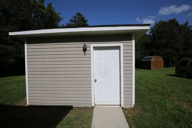 Photo - Charming 2-Bedroom Home with Modern Updates in Concord/Rock Creek Area"
