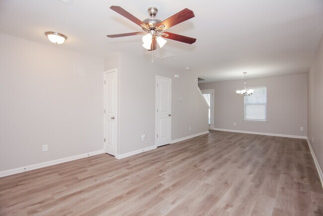 Photo - 6424 Pennacook Dr