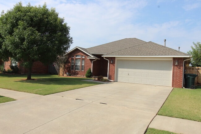 Photo - 620 Eastview Dr