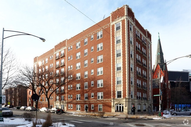 Logan Vistas Apartments - Logan Vistas Apartments