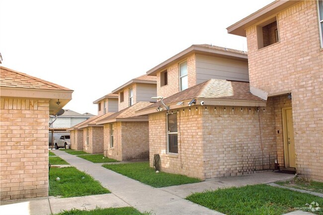 Building Photo - 901 W Caffery Ave Rental