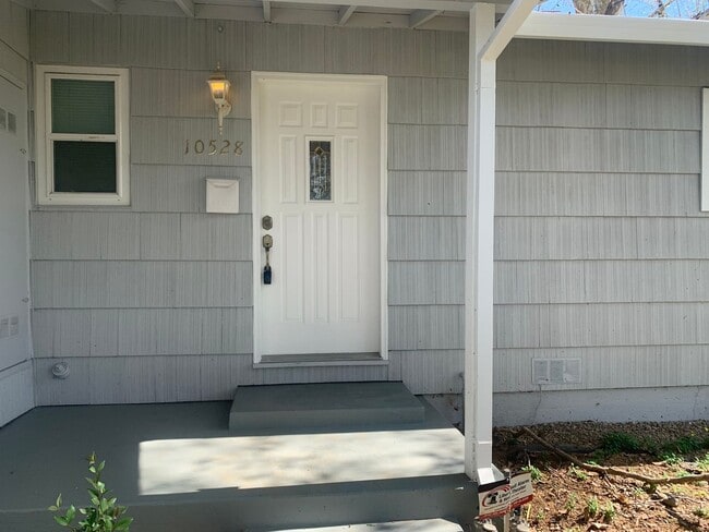 Photo - 3 bedroom home with new floors