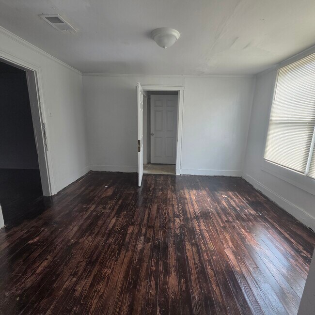 Photo - 1727 Hicks St