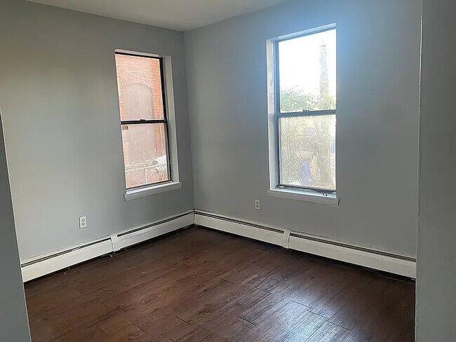 Photo - 196 Park St Unit #2