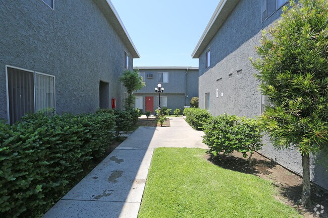 Walkway - Casa Royale Apartments