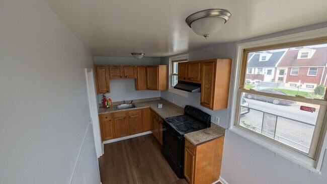 Photo - 3 Bedroom end unit with off-street parking