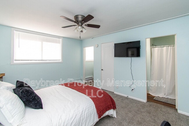 Photo - 1258 10th St N