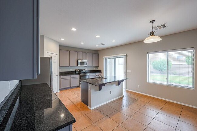 Photo - 4 bed, 3.5 bath house in Stetson Valley, Phoenix