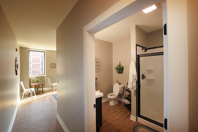 HBG Realty Benmar