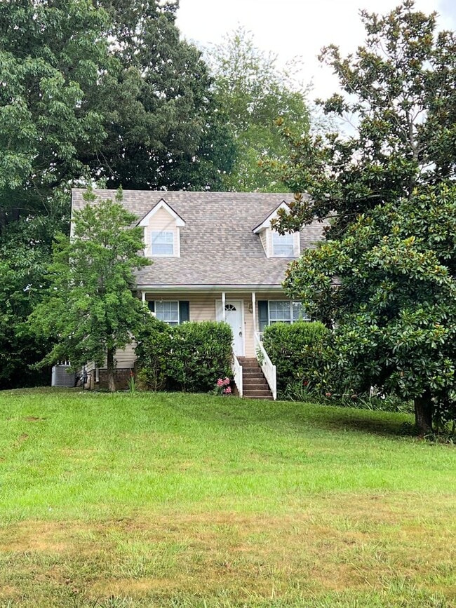 Charming Updated Home in White House with ... - Charming Updated Home in White House with ...