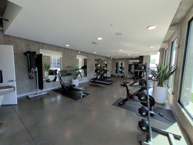 Photo - Spectacular Edgehill Condo! Unit 411