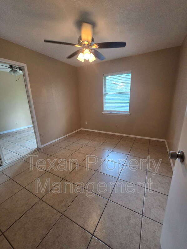 Photo - 1012 Lynn St Unidad B