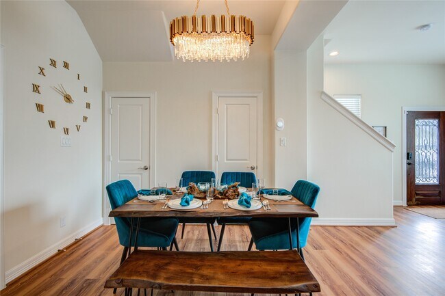 Photo - 738 Link Rd
