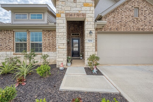 Photo - 506 Pecan Landing Ln