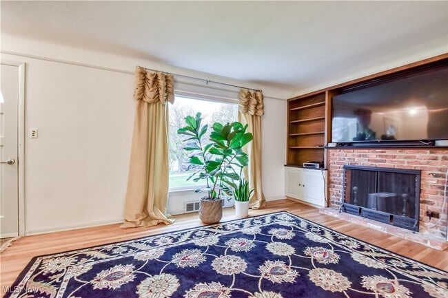 Photo - 5134 Harmony Ln