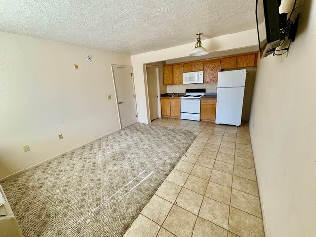 Building Photo - 100 Pulsipher Ln Unit 4201