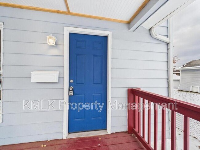 Photo - 594 Columbia Ave