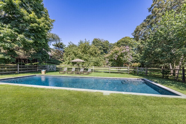 Photo - 103 Georgica Rd