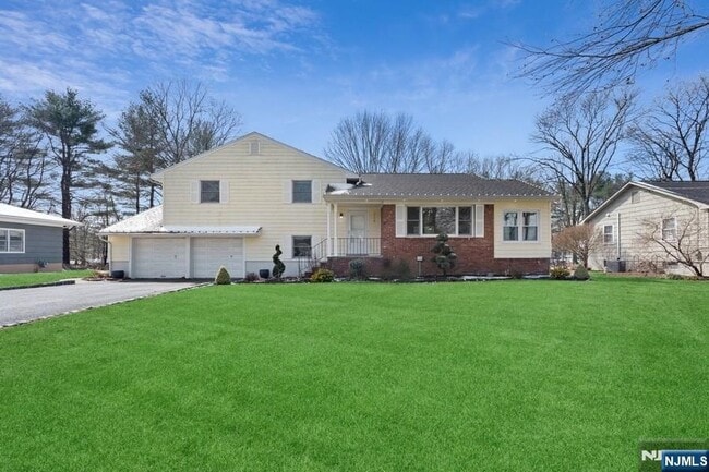 Building Photo - 234 Totowa Rd