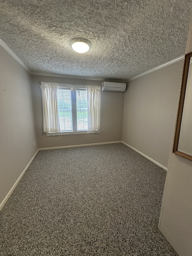 Photo - 10614 Dierking Rd
