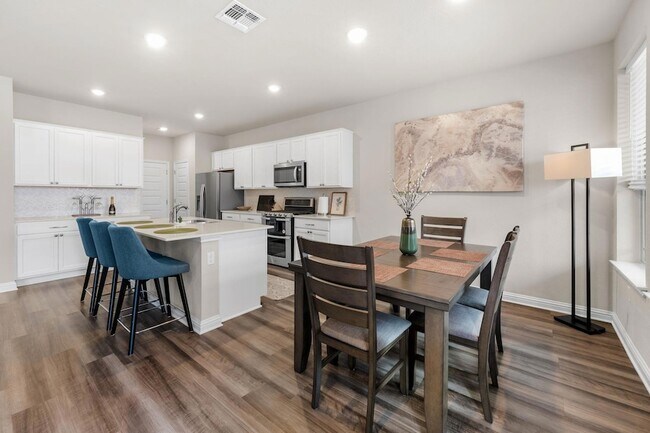 Photo - 8109 Mandela Bend