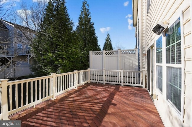 Photo - 2102 Congresbury Pl