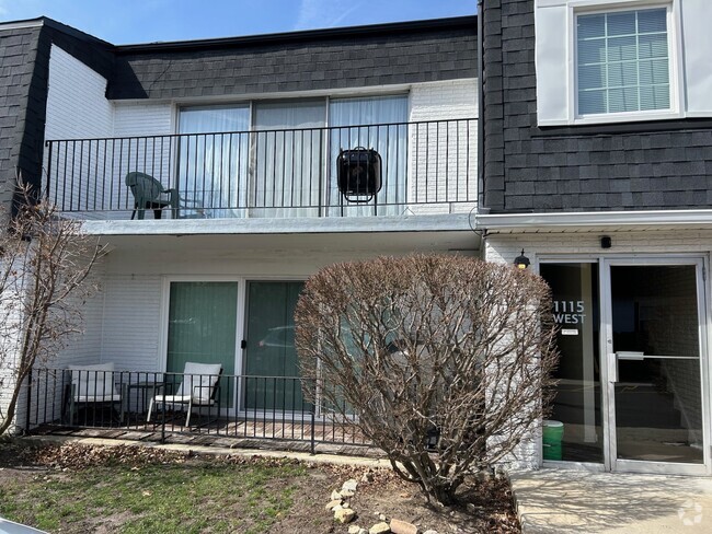Building Photo - 1115 Royal St George Dr Unit 104 Rental