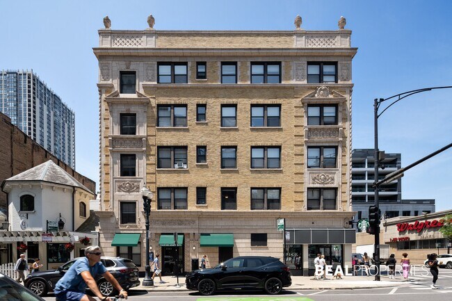 Building Photo - 1164 N Dearborn
