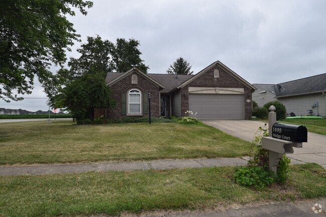 Building Photo - 3 Bedroom 2 Bath Home with Garage
