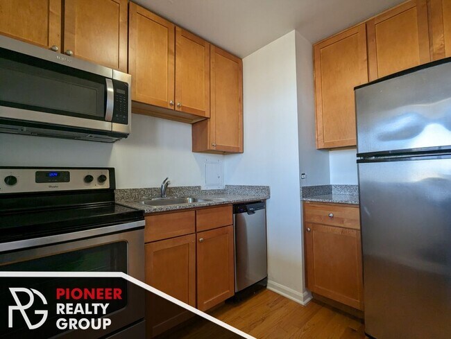 Photo - 5650 N Sheridan Rd Unidad 2E