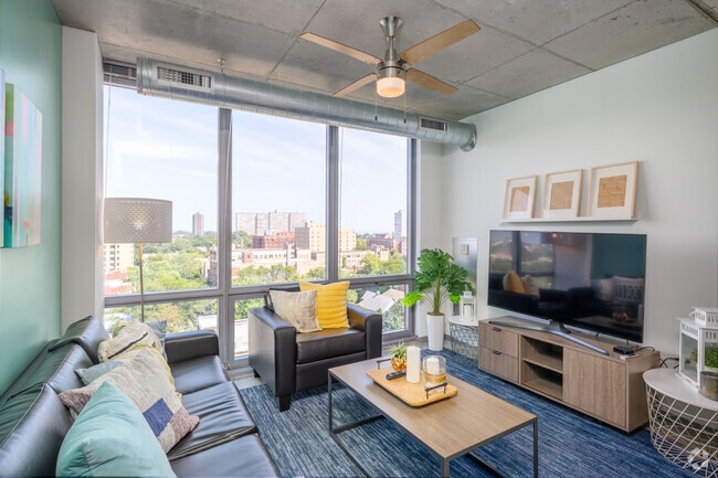 2BR, 2BA - 774SF - Vue53