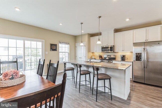 Photo - 103 Sammy St