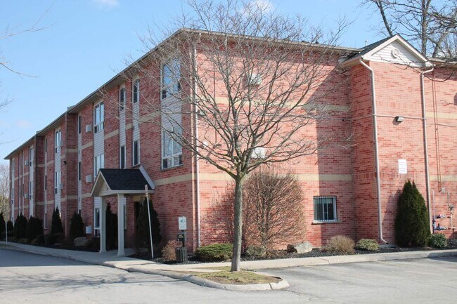 Photo - 1275 Bentley Dr
