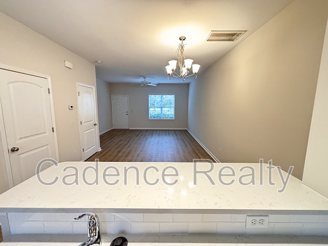 202 Jordan Ln