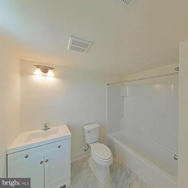 Photo - 1445 Carrick Ct