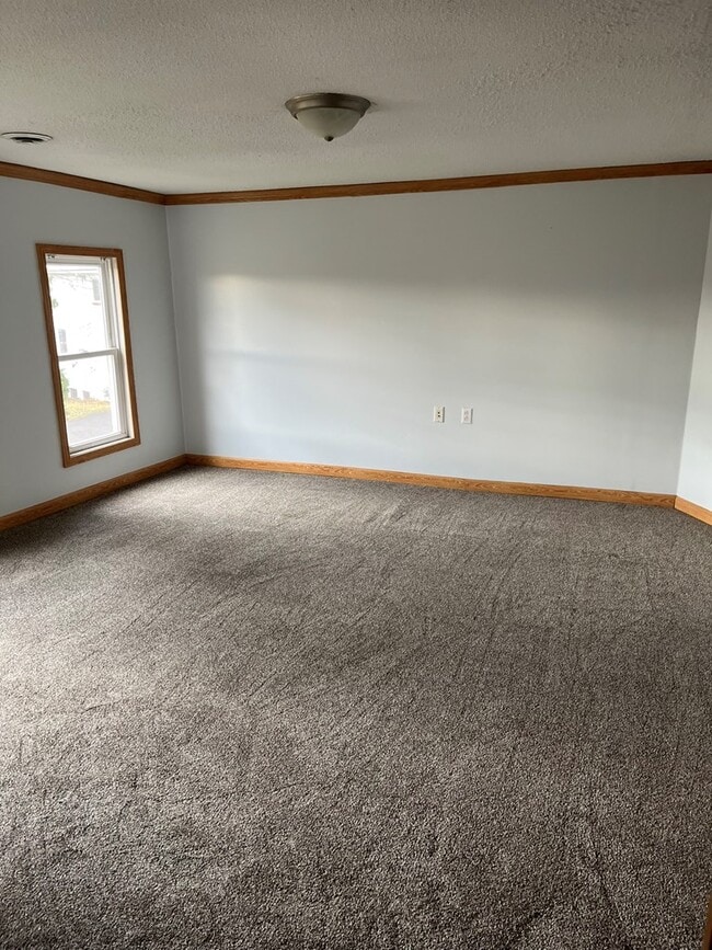 Photo - 35 Level Acres Dr