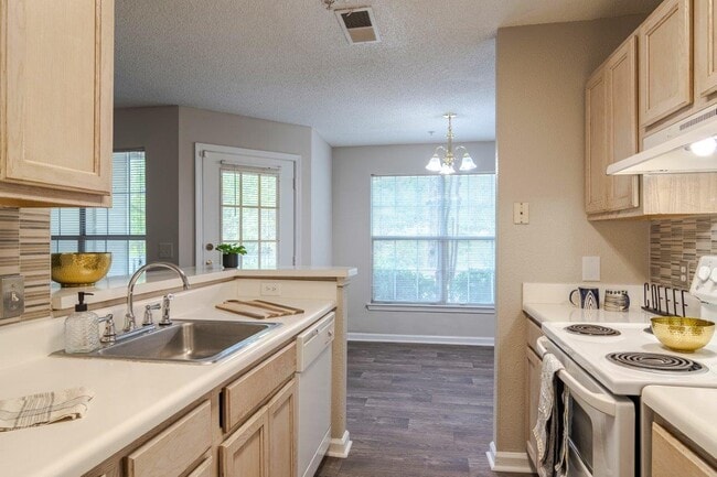 Keswick Village Apartments and Townhomes