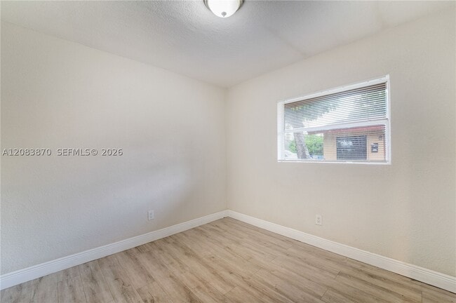 2731 NW 1st St Unit 2
