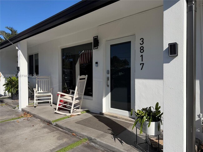 Photo - 3817 SW 33rd Ct