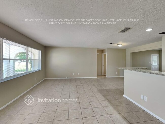 Photo - 908 59th St W