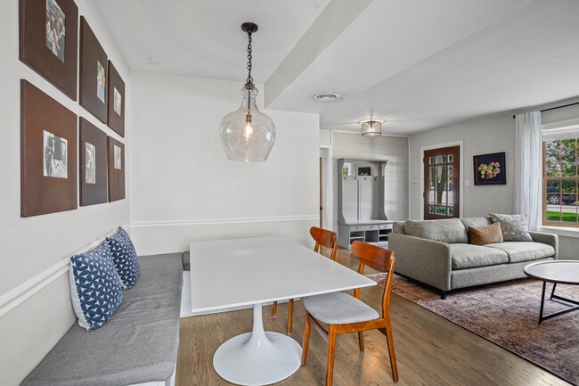 Photo - 449 Longfellow Ave