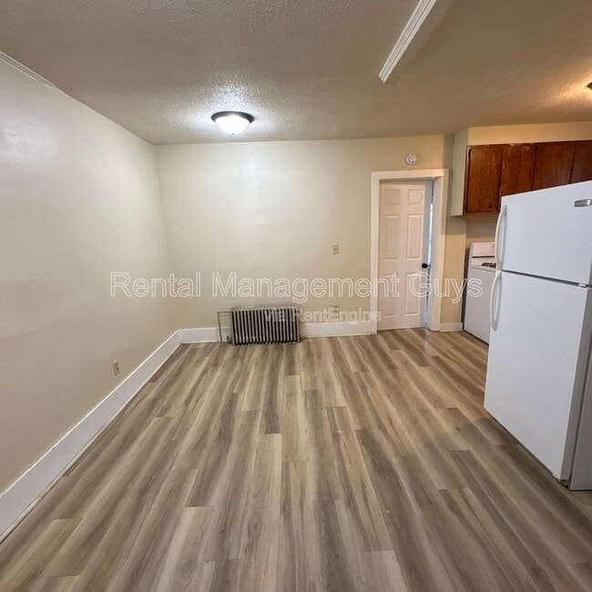 Photo - 65 George St E Unit 1